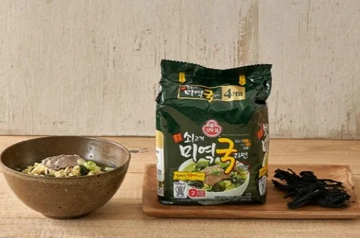 Ottogi Beef & Seaweed Soup Ramen 115g 4packs
